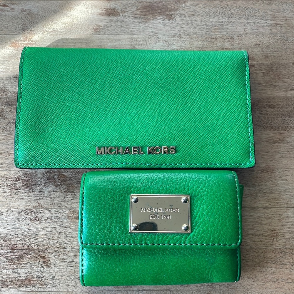 Large and small Michael lots wallets.